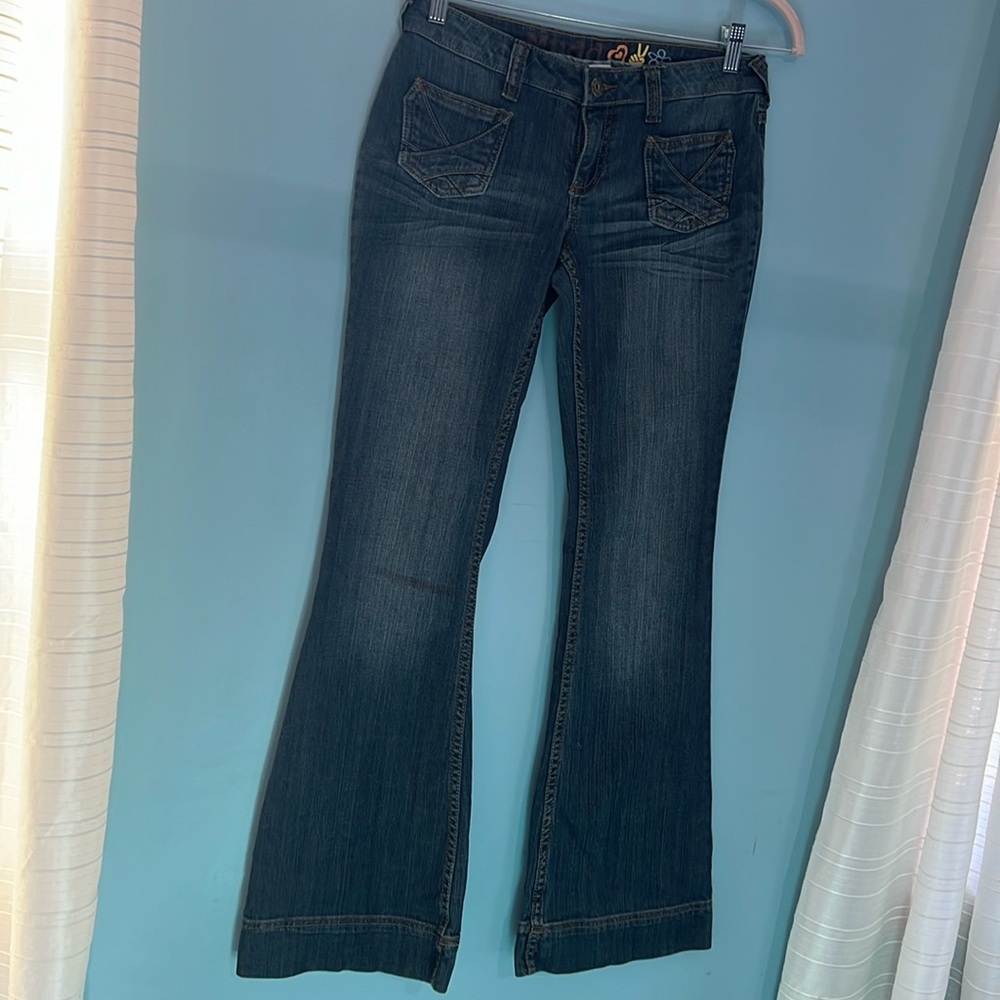 Adorable flare jeans